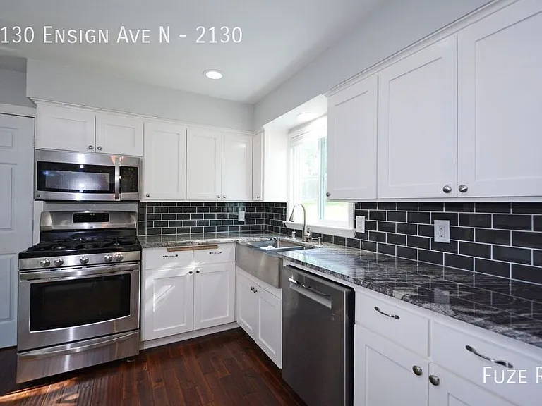 2130 Ensign Ave N #2130 — Photo 11