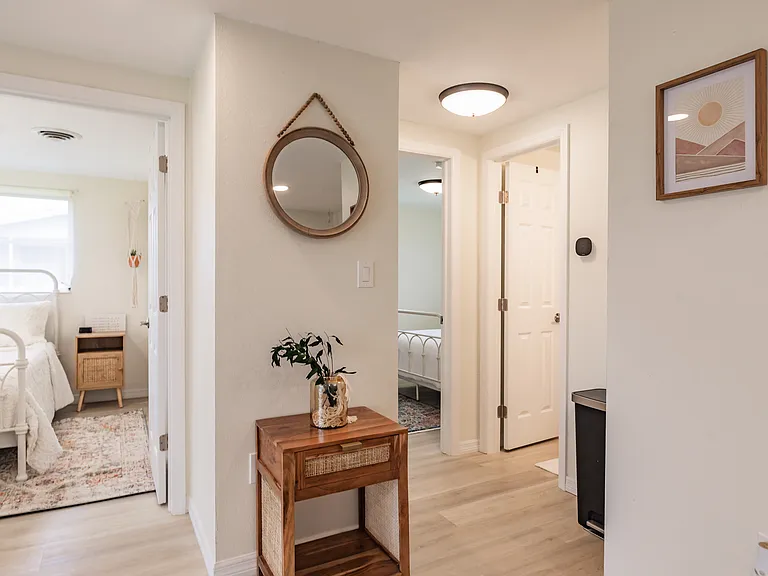 1611 Florence Ave #B — Photo 6