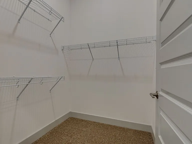 542 Southgate Ave #214 — Photo 11