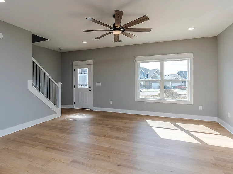 2514 Spring Leaf Ct — Photo 6