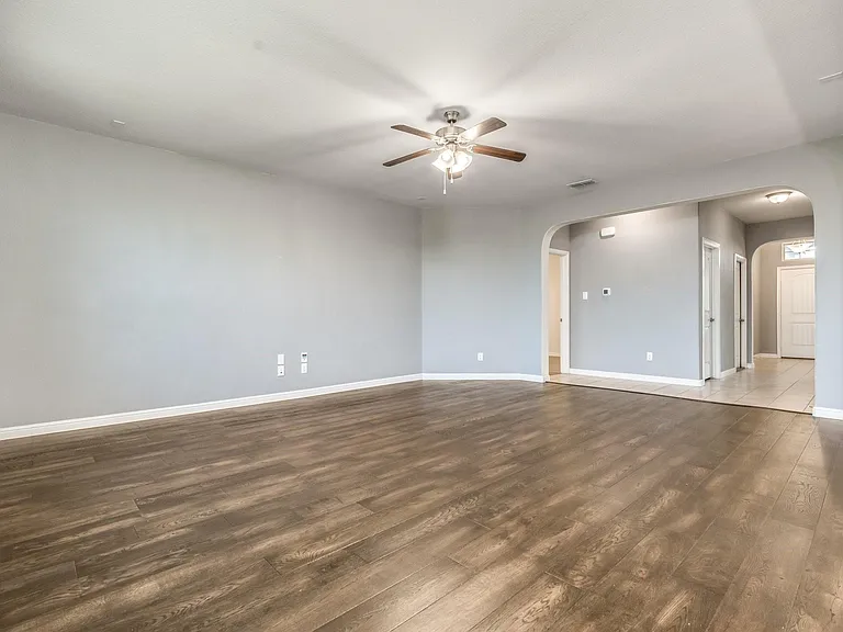 9921 Wynndel Trl — Photo 14