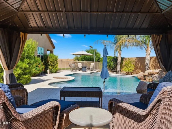 265 W TENIA Trail, San Tan Valley, AZ 85143
