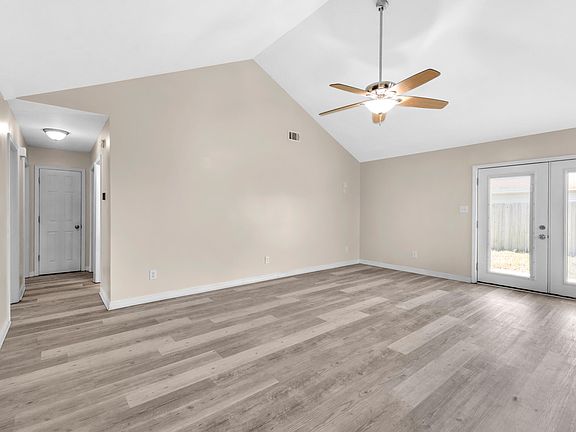 5th image of 240 Terrance Ln