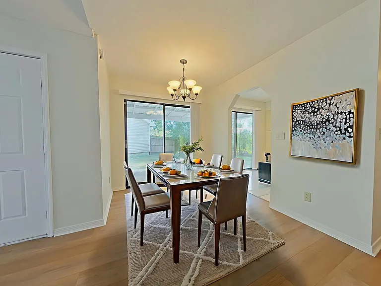 6-web-or-mls-4 Dining Room-2 virtually staged_02052026