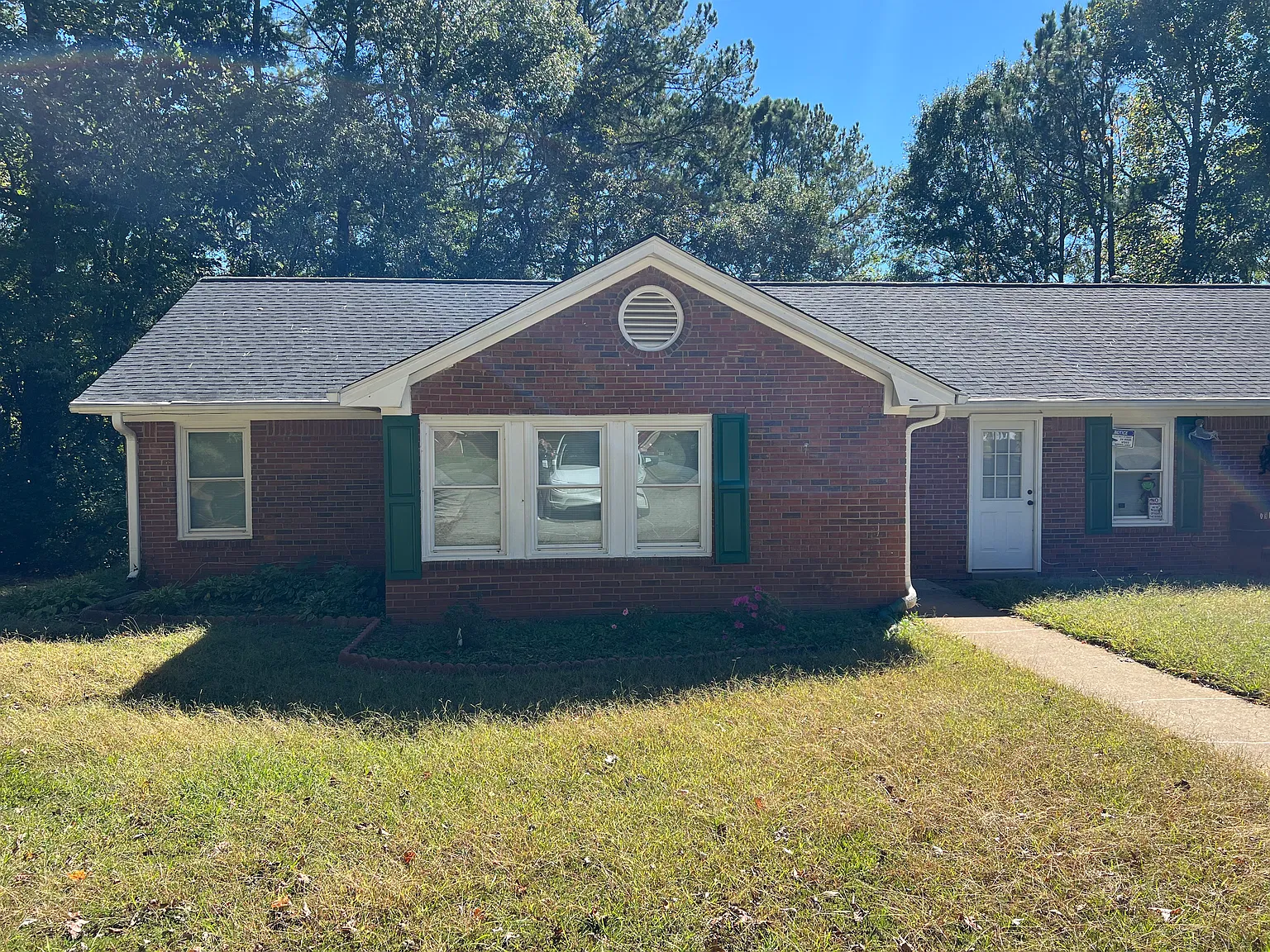 4 bed, 1500 sqft, $2,200 — Photo 1