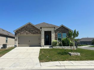 2700 San Martin Ln, Seguin, TX 78155