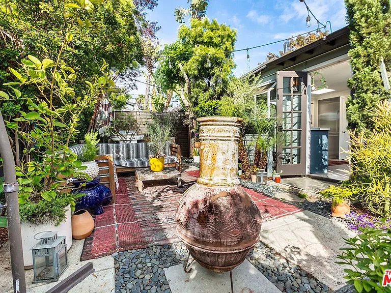 1016 Oakwood Ave — Photo 16