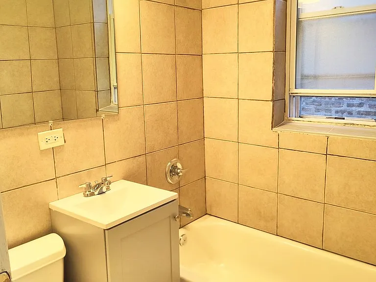 6622 S Saint Lawrence Ave #2 — Photo 8