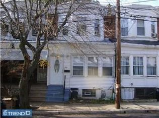 914 Maple Ter, Darby, PA 19023