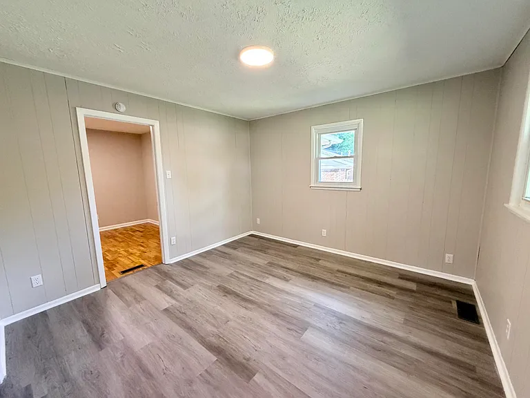 3420 Candy Dr — Photo 9