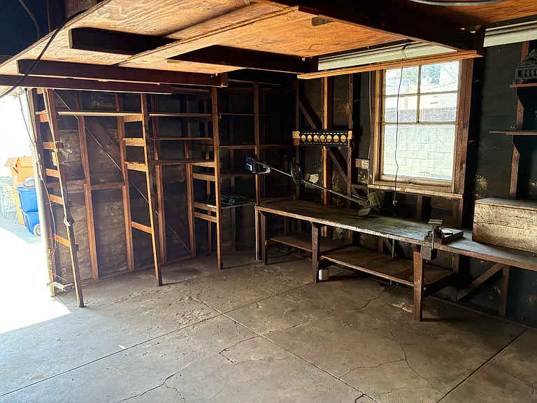 3022 Farmdale Ave — Photo 39
