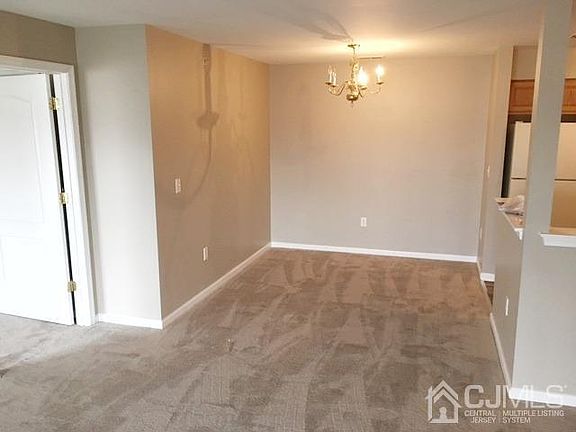 4th image of 1234 Dogwood Ct #1234