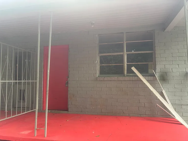 4310 Capitol Ave — Photo 6