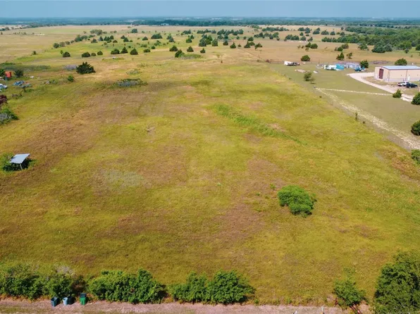 335 Shorty Ln, Italy, TX 76651