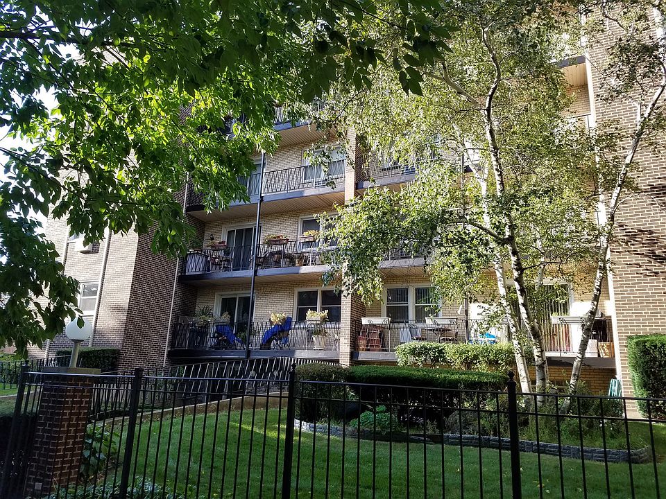 1st image of 1330 W Fargo Ave APT 1C