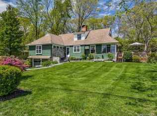 70 Bassick Rd, Trumbull, CT 06611