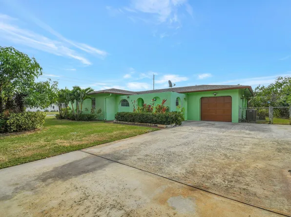 702 SW 23rd Terrace, Boynton Beach, FL 33435