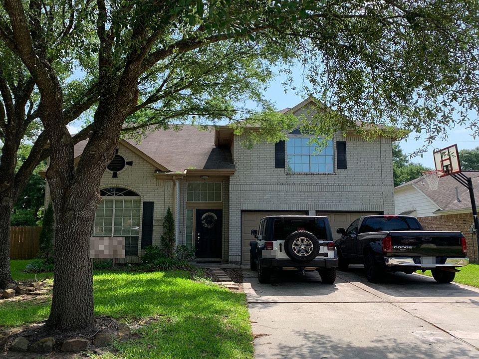 1st image of 13518 Country Cir