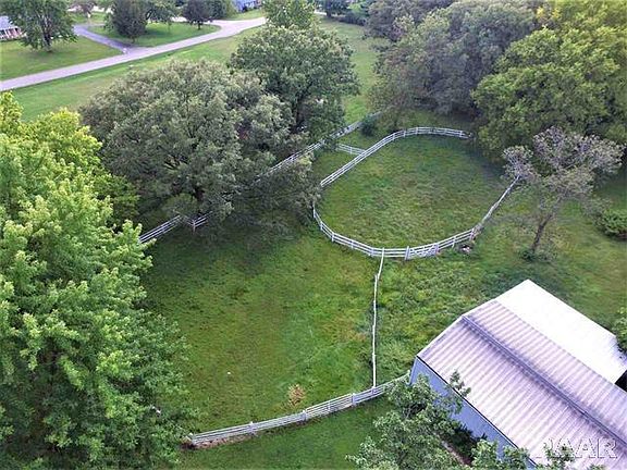 4th image of 22427 Woodland Ct