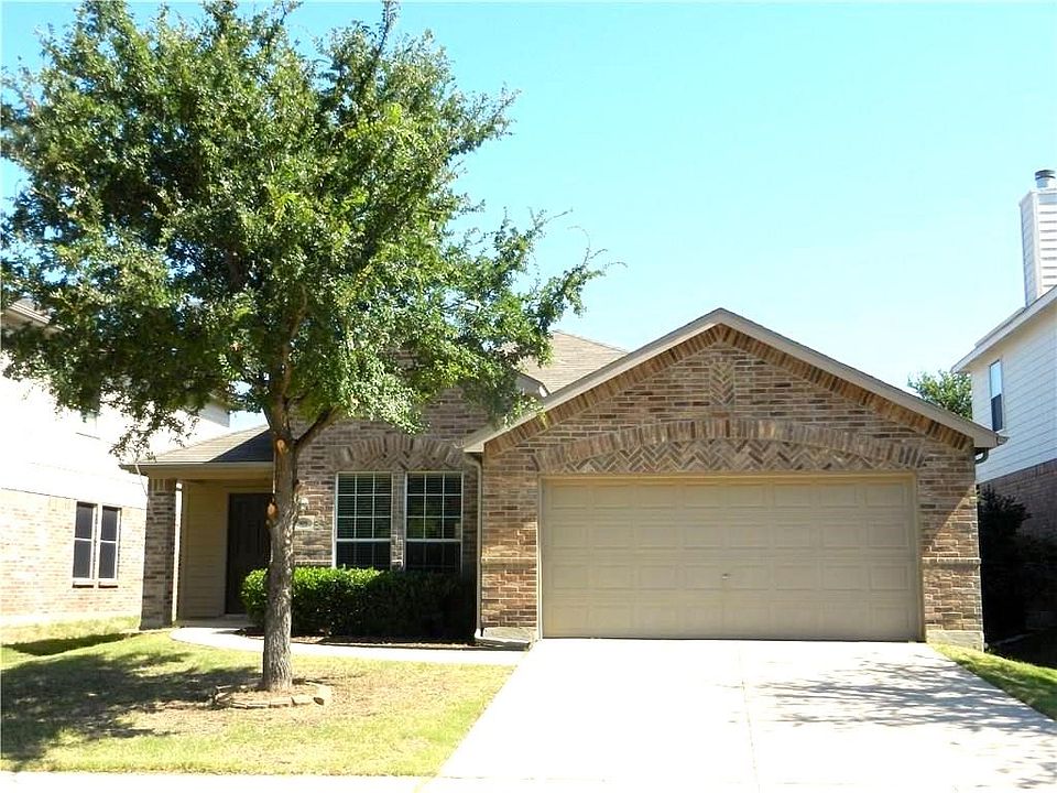 1st image of 909 Starling Ln