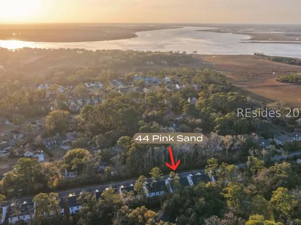 44 Pink Sand Ln, Hilton Head Island, SC 29926