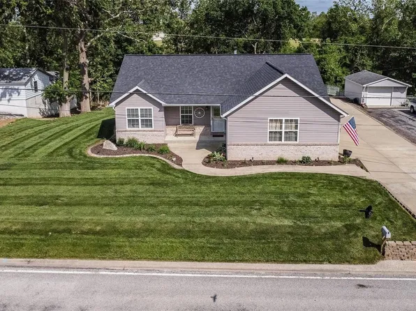 2610 Vandalia St, Collinsville, IL 62234