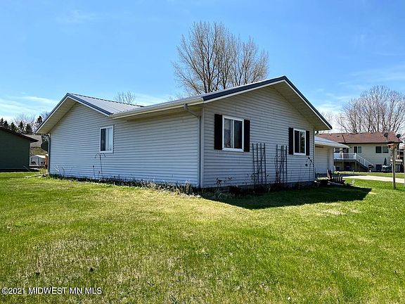 4th image of 612 Meeker Ct