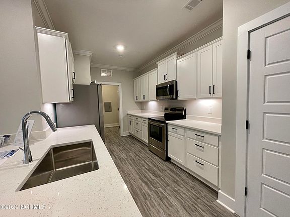 4th image of 395 S Crow Creek Drive #1604