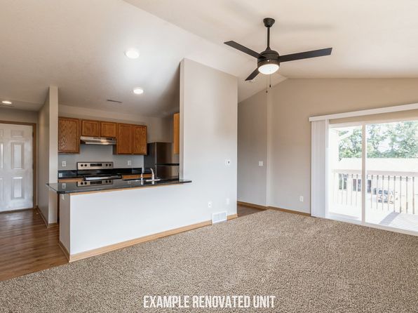 4536 Twain Cir, Ames, IA