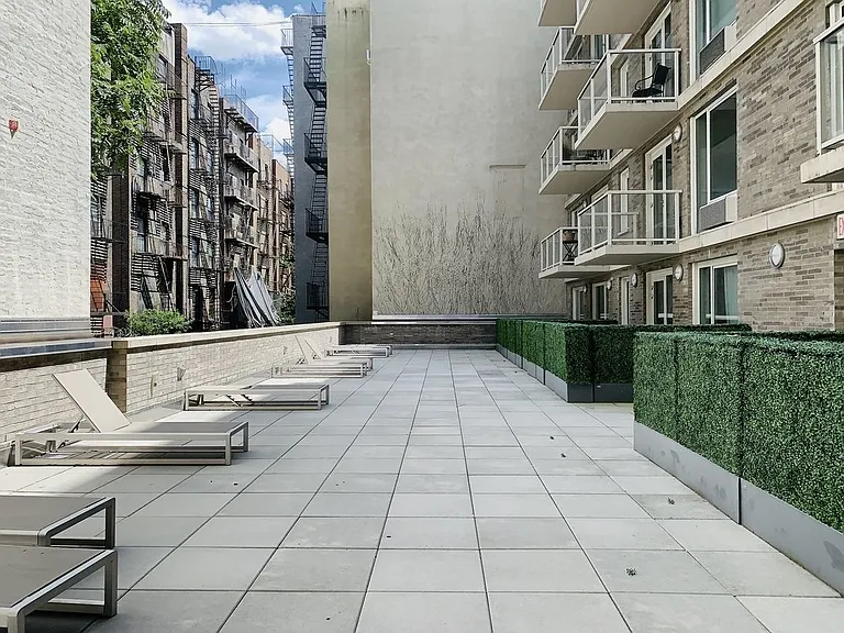 111 E 115th St #6-E — Photo 11