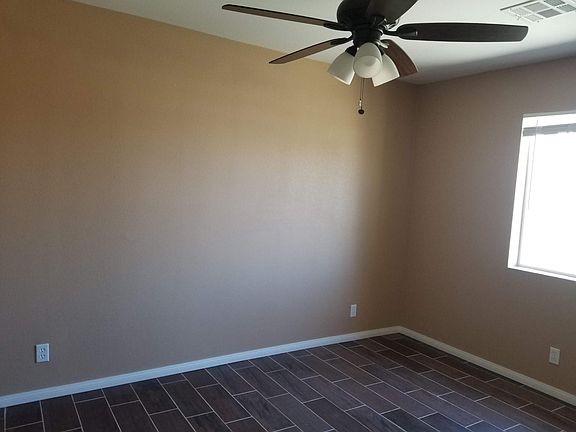 3rd image of 83700 Palomar Ct Unit B