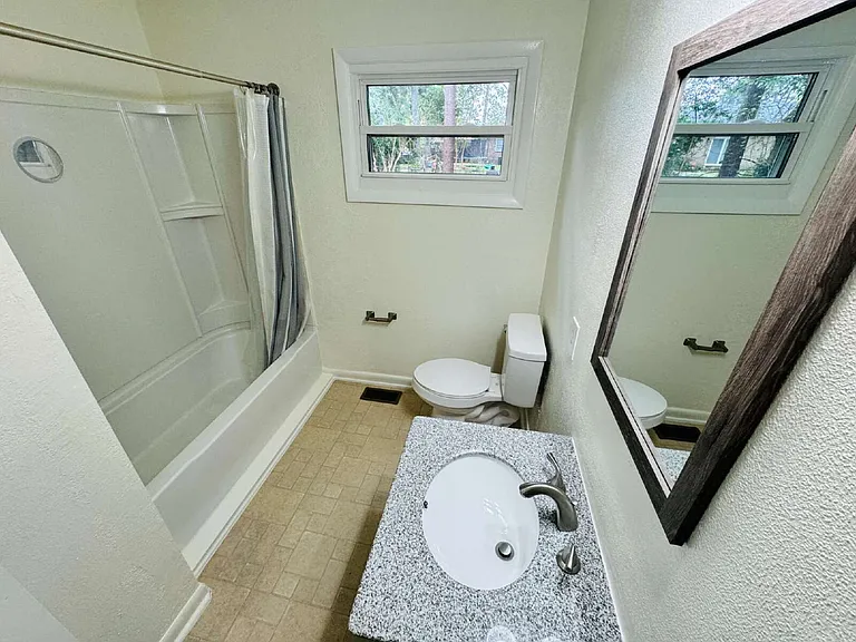 1009 Louisburg Pl — Photo 20