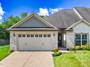 210 Maple Valley Rd, Louisville, KY 40245