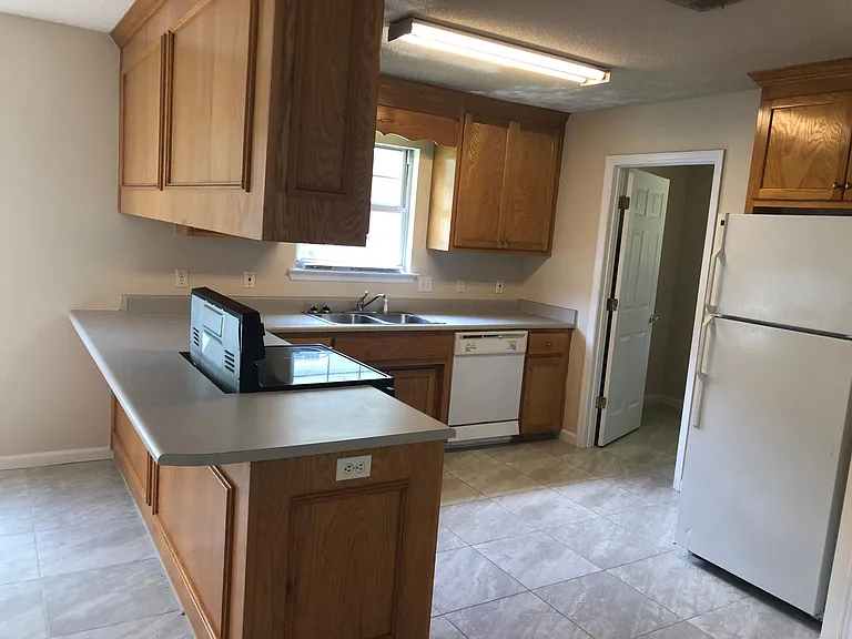 1635 Fresno St #1632 — Photo 8