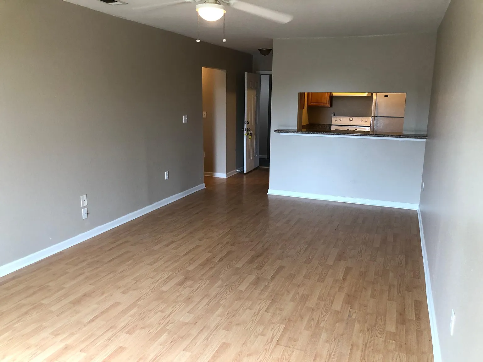 6873 Tara Ln — Photo 1