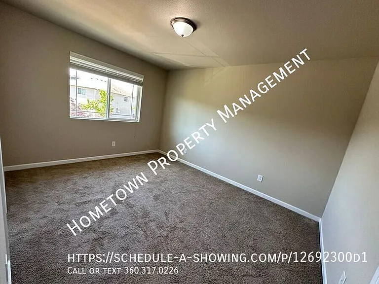 3332 Juno Ct NE — Photo 22