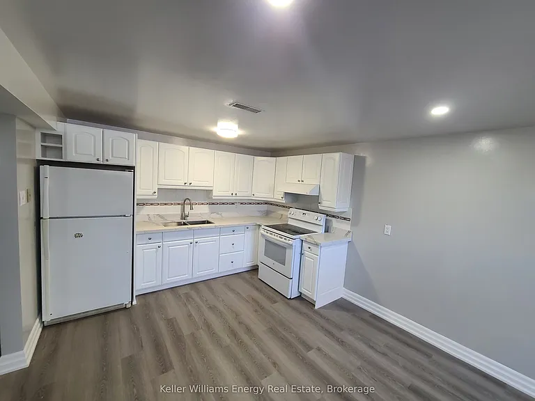 16 Rintella Ct #BASEMENT — Photo 7