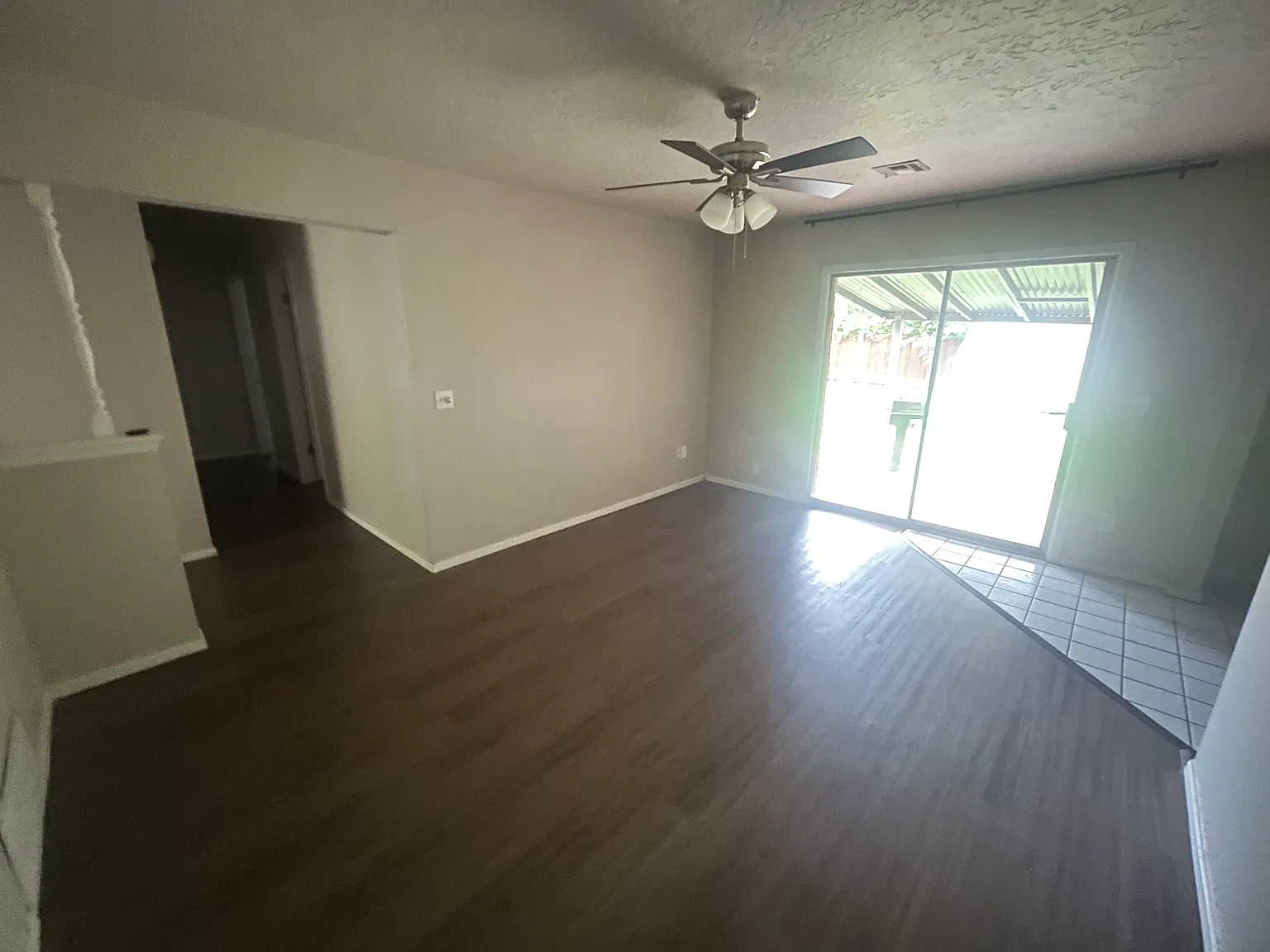 1618 N Crawford Ave — Photo 2