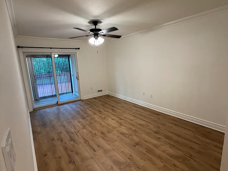 169 Devon Ct — Photo 4