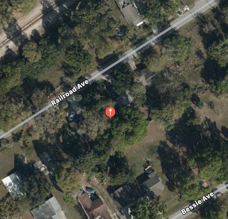 2nd image of 4428 Railroad Ave