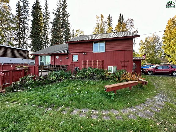 4th image of 3153 Francis St