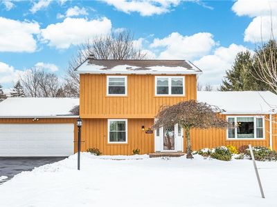 34 Meadow Gln, Fairport, NY, 14450