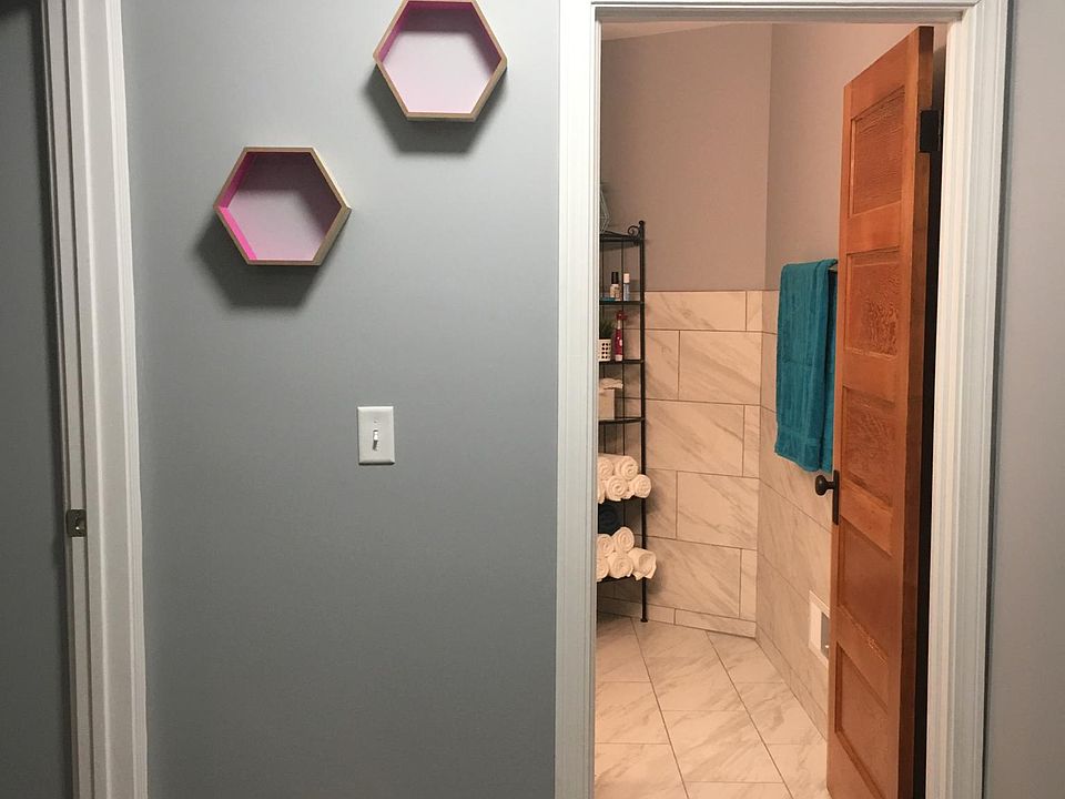 2nd image of 122 Wallace St #1