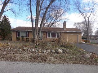 4304 East Dr, Wonder Lake, IL