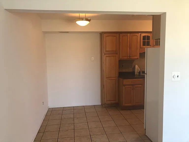 20705 Edgewood St — Photo 2