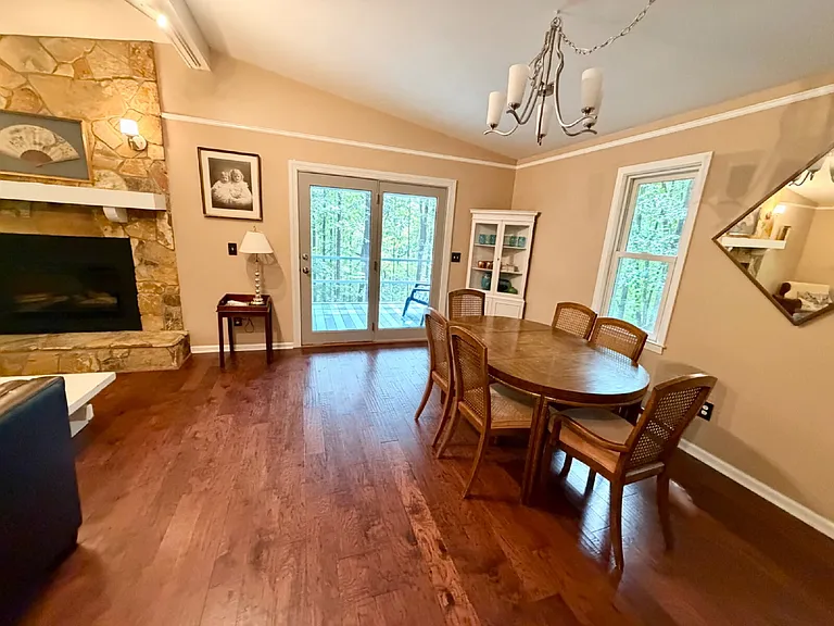 11 Mizzen Ln — Photo 3