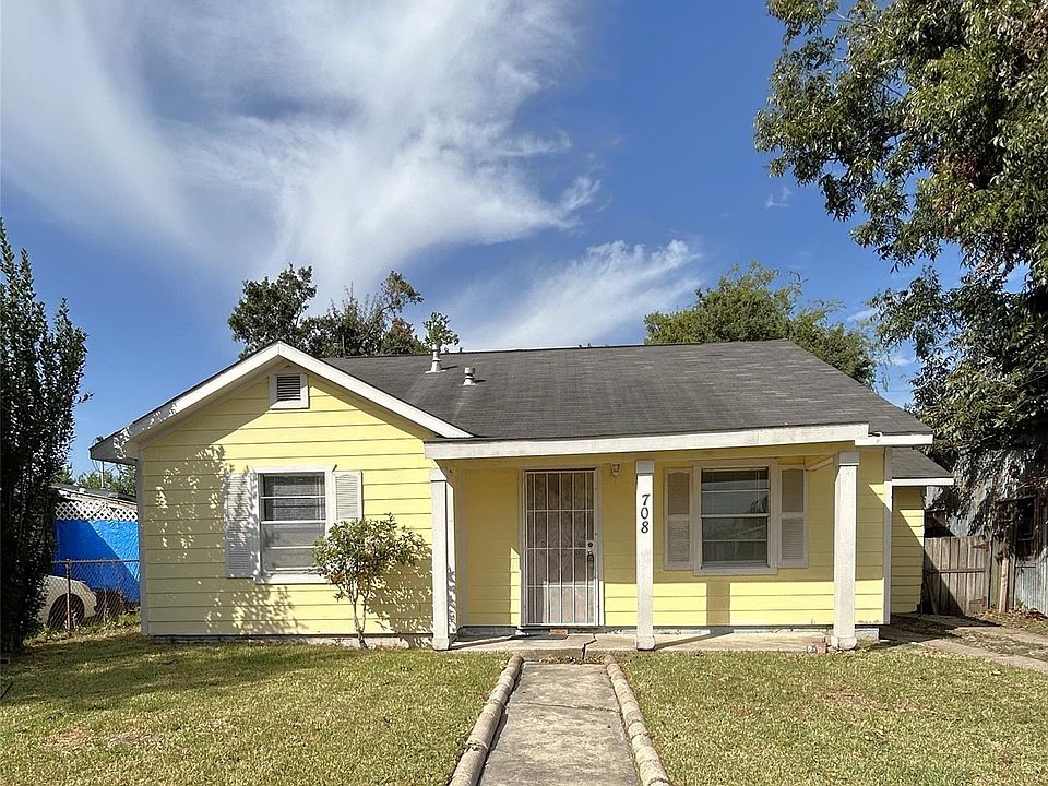 1st image of 708 Zoe St