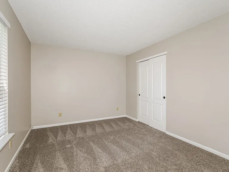 8234 Gathering Cir — Photo 12