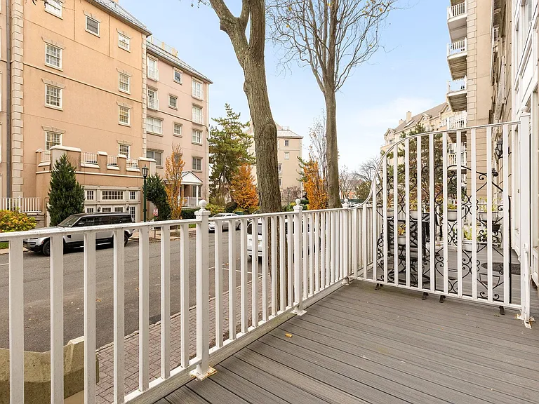 208 Shearwater Ct W #15 — Photo 4
