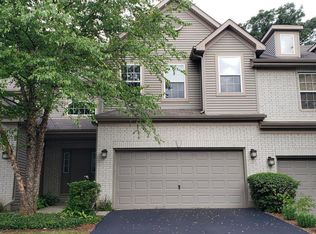 2754 Granite Ct, Prairie Grove, IL 60012